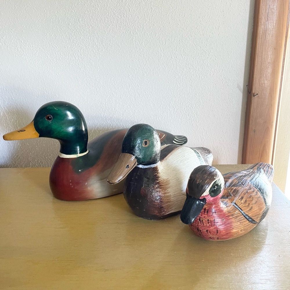 Set of three ducks